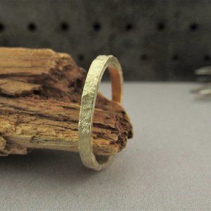 Wedding band. 14k yellow gold unisex ring for. delicate texture. Handmade